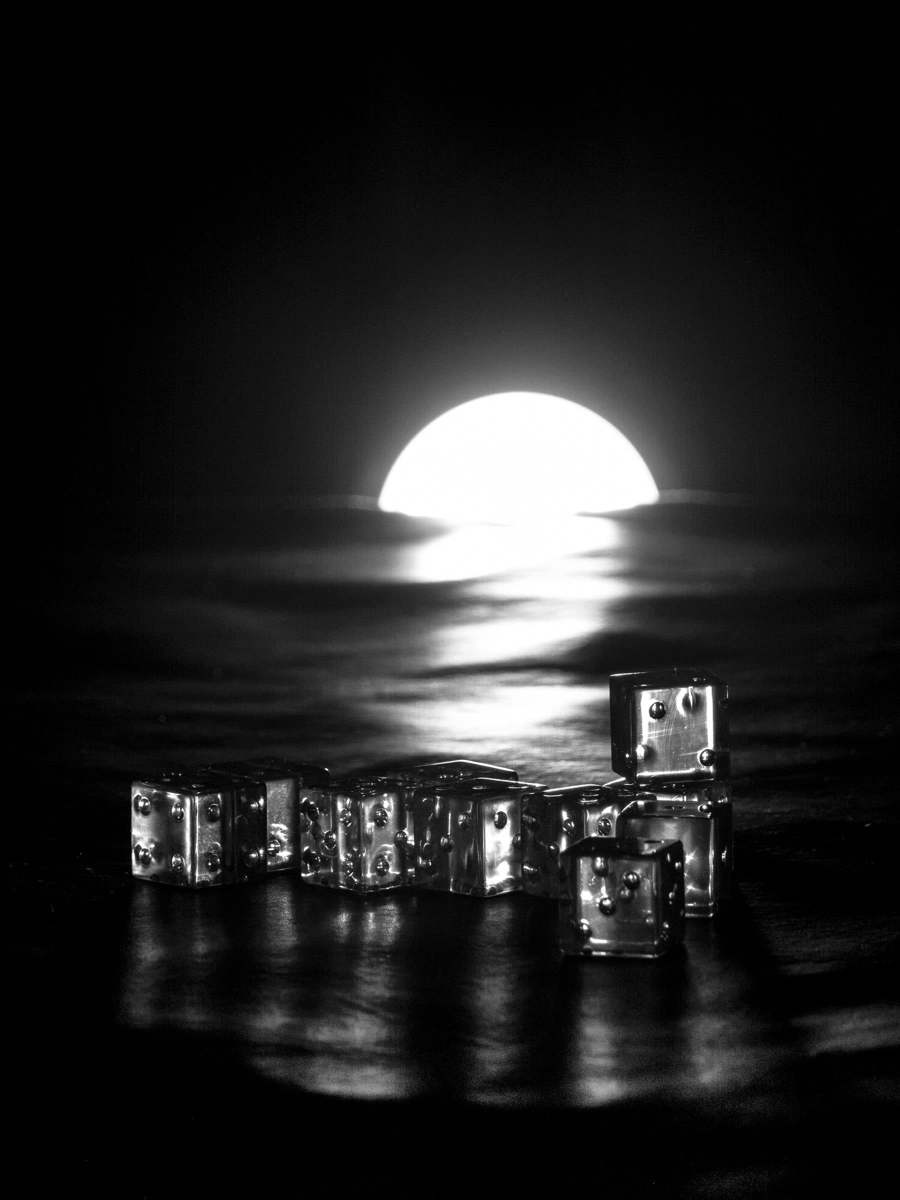 Resin dice by Devin Oktar Yalkin